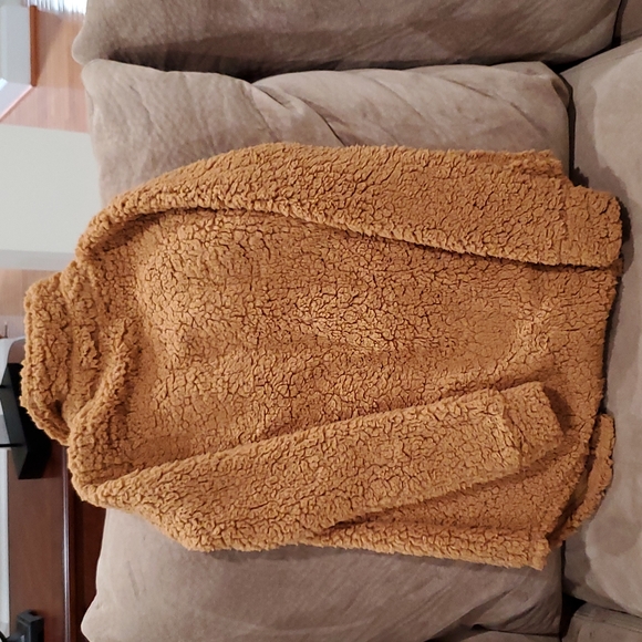 Shacket (shirt/jacket) - Picture 3 of 3